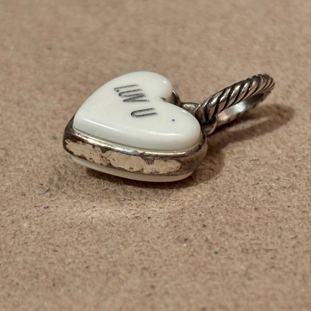 ❌SOLD❌ 💟Brighton Candy Heart charm White resin LUV U in silver on back Retired - Picture 3 of 5